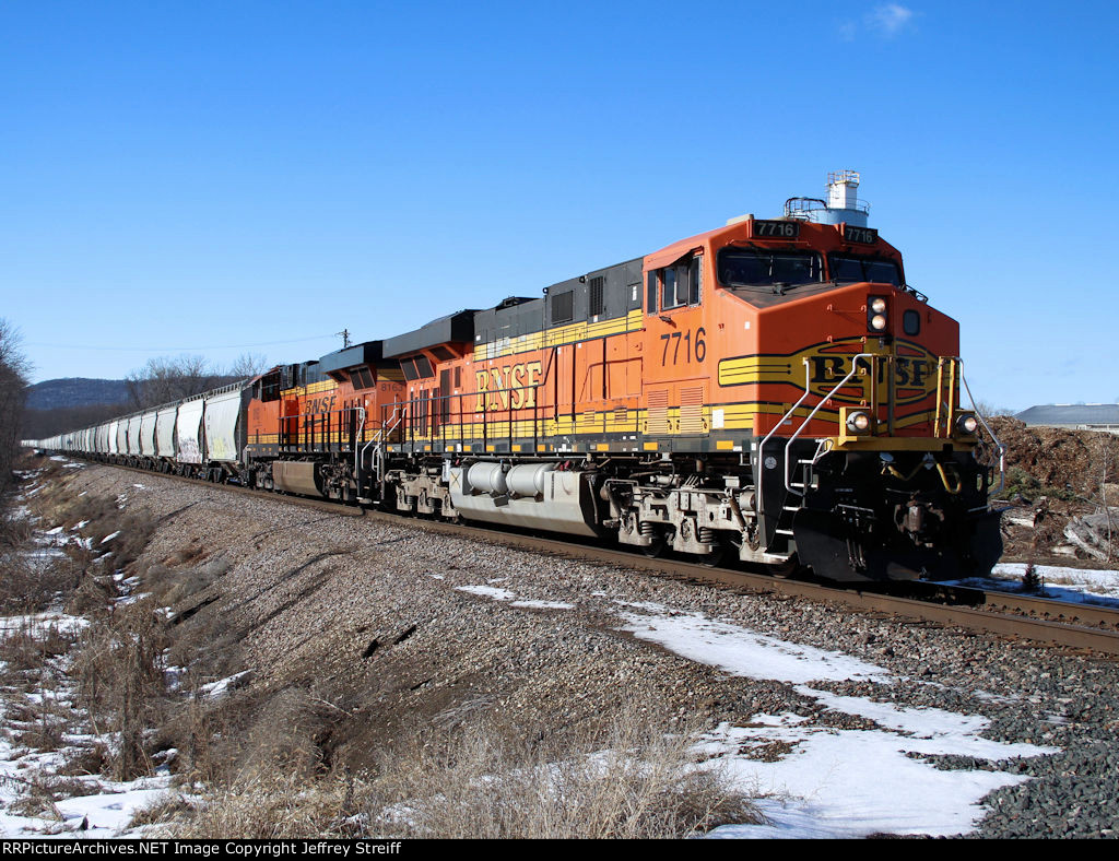 BNSF 7716